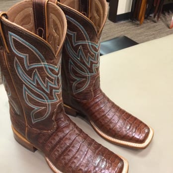 Bronco Western Wear - Shoe Stores Near Me - Dallas, Texas