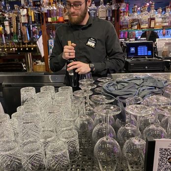 Sharps Roasthouse - Great bartenders - American Near Me - SeaTac, Washington