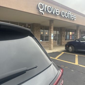 Grove Coffee - Front of Grove Coffee - Coffee & Tea Near Me - Oak Lawn, Illinois