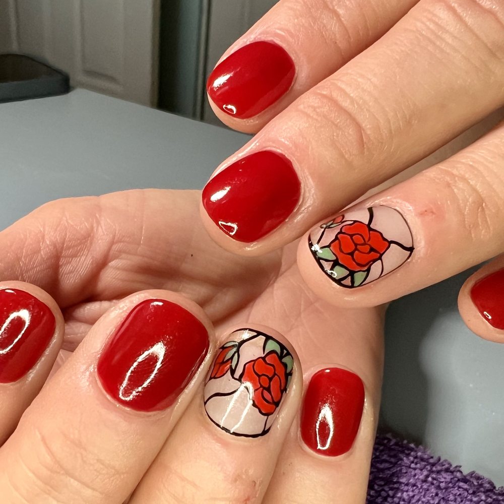 Super Sweet Nails Logo