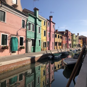 Isola di Burano - so much charm - Landmarks & Historical Buildings Near Me - Venezia, VE Isola di Burano - so much charm - Landmarks & Historical Buildings Near Me - Venezia, VE