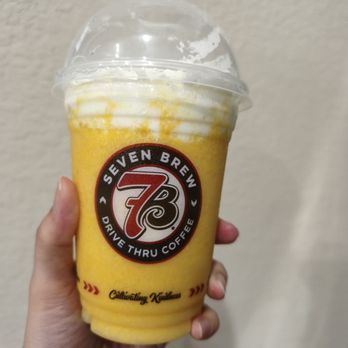 7 Brew Coffee - Tiki Tango Mango Smoothie - Coffee & Tea Near Me - Missouri City, Texas