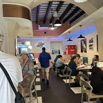 Charlies Old SJ - Seating area - Breakfast & Brunch Near Me - San Juan, Puerto Rico