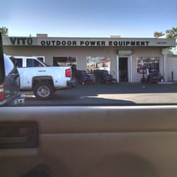 Hahn's Outdoor Power Equipment - The entrance, set back off the street.