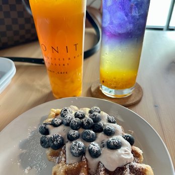 Onit Cafe - Blueberry croffle, galaxy ade (IG: @mylifeaskat_) - Coffee & Tea Near Me - Federal Way, Washington