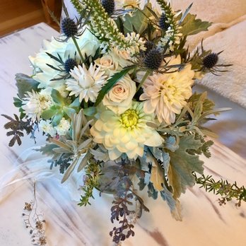 Floristics Flower Shop - So in love with my bouquet (still beautiful the day after). - Florists Near Me - Penn Valley, California