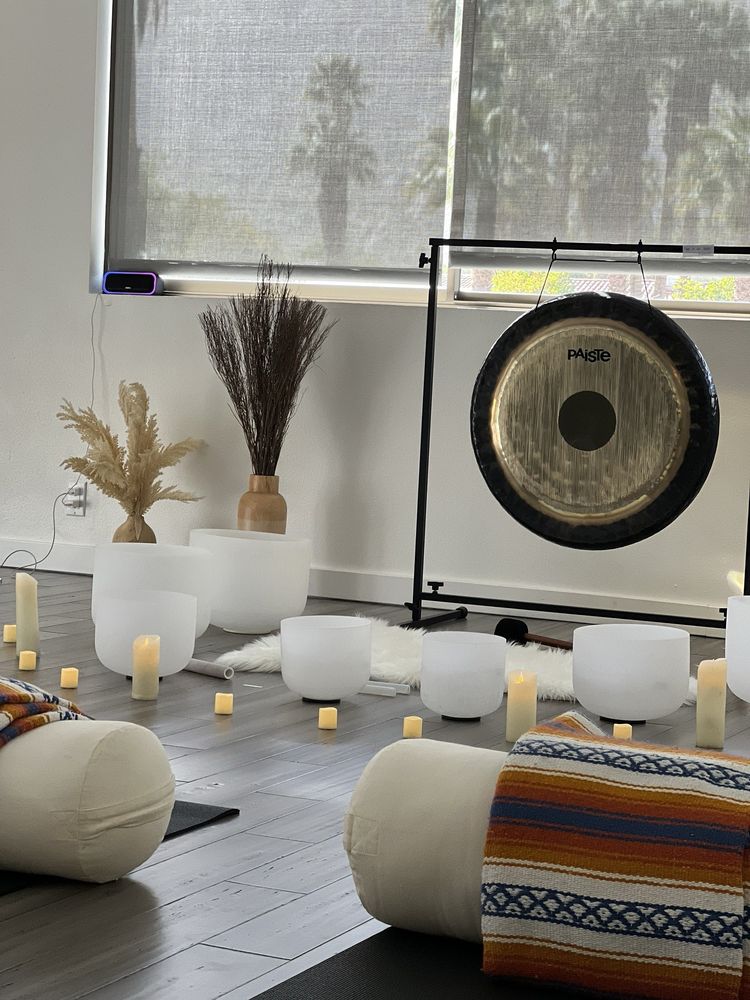 Yoga Yantra Palm Springs Logo