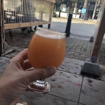 The Bine Beer & Food - Beer Bar Near Me - Bothell, Washington