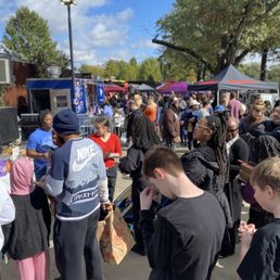 Line for food Line for food