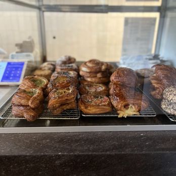 Stereoscope - Pastry display case.  Ig mel_foodie_ventures - Coffee Roasteries Near Me - Newport Beach, California
