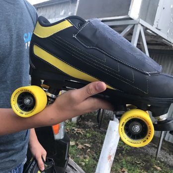 Cedar Hill Roller Rink - Skating Rinks Near Me - Cedar Hill, Texas