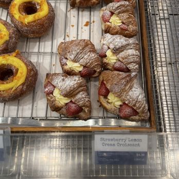 Paris Baguette - Mini Strawberry Lemon Cream Croissant - Bakeries Near Me - Santa Clara, California Paris Baguette - Mini Strawberry Lemon Cream Croissant - Bakeries Near Me - Santa Clara, California