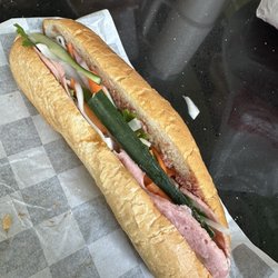Jentea House - Assorted cold cut Banh Mi