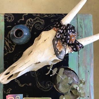 The End - Used, Vintage & Consignment Near Me - Yucca Valley, California