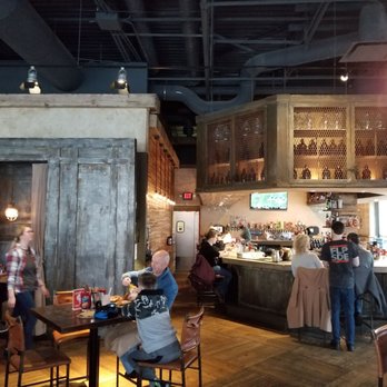 Flip Side - Dining area - Burgers Near Me - Columbus, Ohio Flip Side - Dining area - Burgers Near Me - Columbus, Ohio