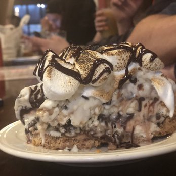 Hoodoo Brown BBQ - Barbeque Near Me - Ridgefield, Connecticut