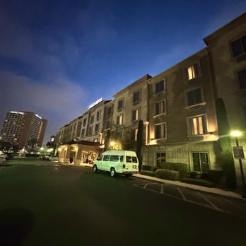 Ayres Hotel Orange - Hotels Near Me - Orange, California