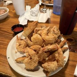 Tamale Factory - Fried shrimp and fries