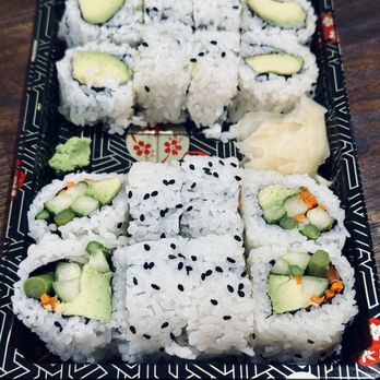 Red Bento - Pullman - Mixed Veggie Roll (8 pc) & Avocado Roll - Japanese Near Me - Pullman, Washington Red Bento - Pullman - Mixed Veggie Roll (8 pc) & Avocado Roll - Japanese Near Me - Pullman, Washington