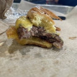 Cheeseburger Bobby's - Thin Dry Small