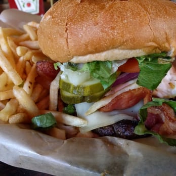 Cedar Creek - Cowboy burger - Bars Near Me - Houston, Texas Cedar Creek - Cowboy burger - Bars Near Me - Houston, Texas