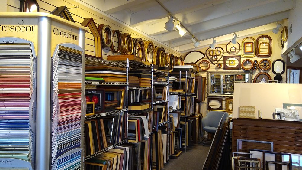 FRAME WAREHOUSE Updated October 2024 1907 SW Gage Blvd, Topeka, Kansas Framing Phone