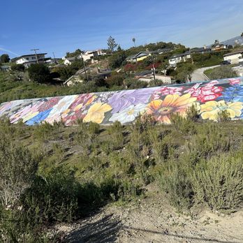 Stoneview Nature Center - Community Centers Near Me - Culver City, California