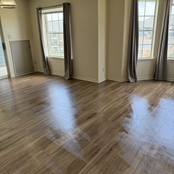 Enclave - Spotless floors on move out. What you can't see is their crappy AC had it in the 80s on hot days. Couldn't keep up. - Apartments Near Me - College Station, Texas