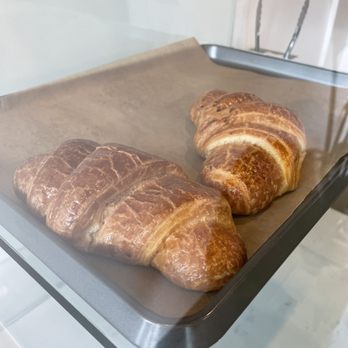 Jesse's Grind Coffee Bar - Fresh daily croissants almost all gone by 1pm. - Coffee & Tea Near Me - Winnetka, California Jesse's Grind Coffee Bar - Fresh daily croissants almost all gone by 1pm. - Coffee & Tea Near Me - Winnetka, California