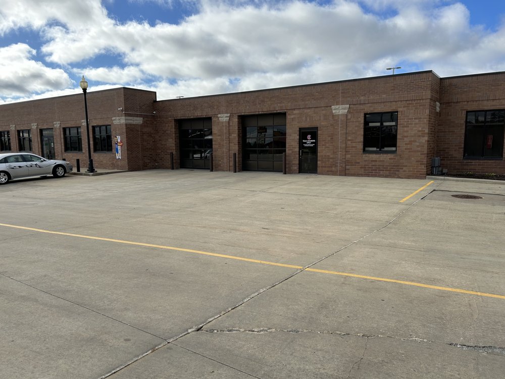 CHAMPION XPRESS CARWASH Updated October 2024 11 Reviews 2401 S Center St, Marshalltown
