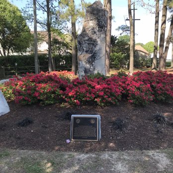 Red Wing Park - Dog Parks Near Me - Virginia Beach, Virginia