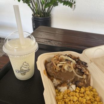 Cupies Maui - Calamansi Slushie & Mini Hamburger Steak with Onions and Mushrooms - Fast Food Near Me - Kahului, Hawaii Cupies Maui - Calamansi Slushie & Mini Hamburger Steak with Onions and Mushrooms - Fast Food Near Me - Kahului, Hawaii