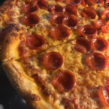 Ducky McShweeney’s Pub - Pizza dumb ass - Irish Pub Near Me - Houston, Texas