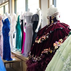 Special occasion dresses offered at Modas Marilyn. For quinceañeras, prom, wedding guests, and more!