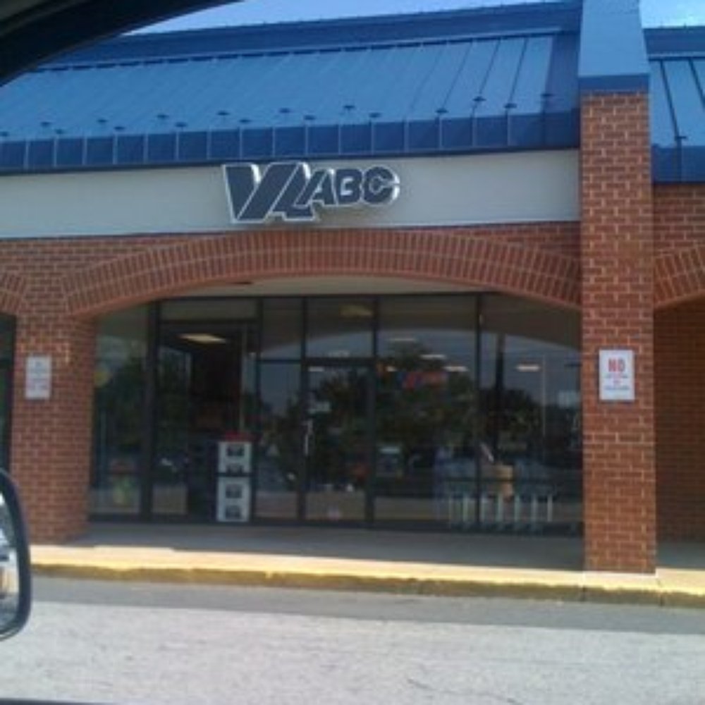 Virginia ABC Store - a view of the front of the store - Beer, Wine & Spirits Near Me - Alexandria, Virginia