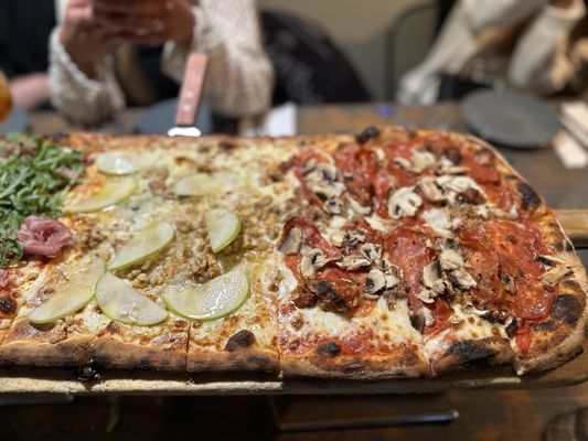 Trenta Pizza & Cucina by null