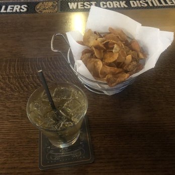 D4 Irish Pub & Cafe - Jameson And Housemade Potato Chips - Irish Pub Near Me - Chicago, Illinois D4 Irish Pub & Cafe - Jameson And Housemade Potato Chips - Irish Pub Near Me - Chicago, Illinois