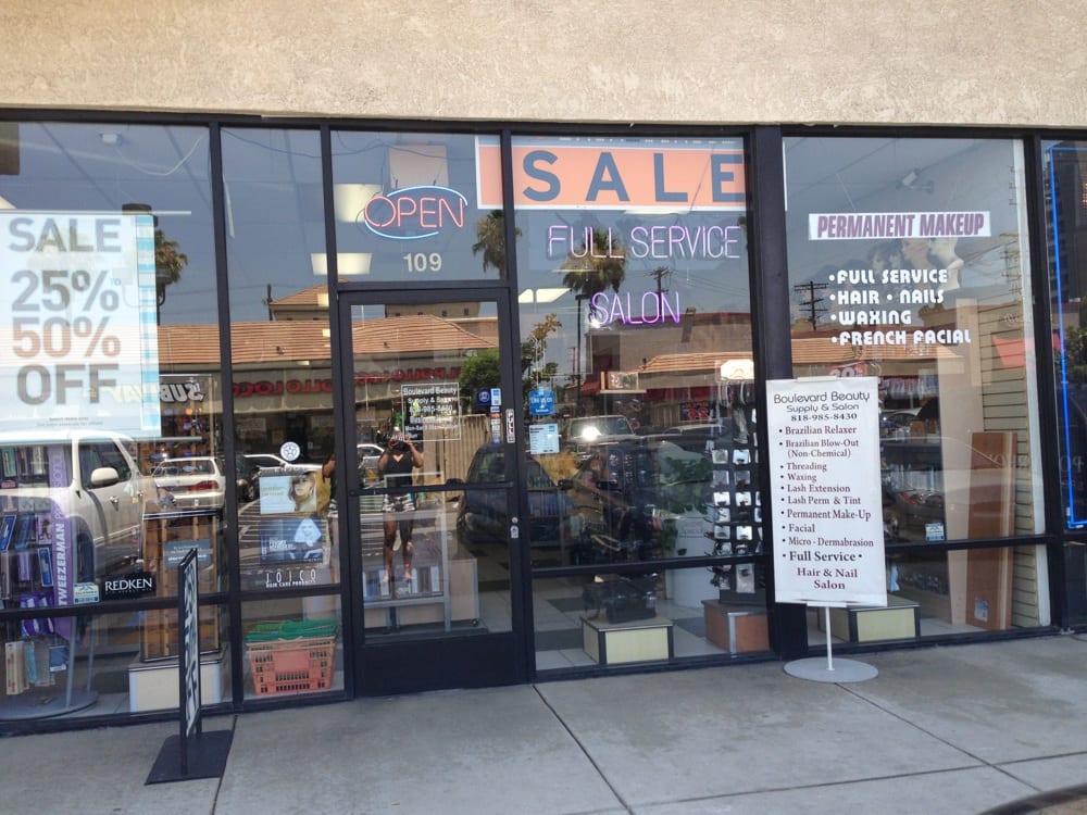 BOULEVARD BEAUTY SUPPLY & SALON CLOSED 5160 Vineland Ave, North Hollywood, California