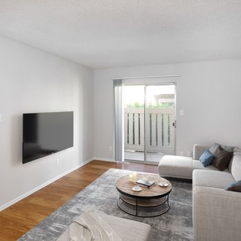 Creekside - Apartments Near Me - Denver, Colorado Creekside - Apartments Near Me - Denver, Colorado