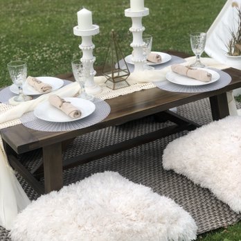 LA Picnic Affair - A beautiful picnic set up. Picnics come with everything you see pictured here. - Party & Event Planning Near Me - Long Beach, California LA Picnic Affair - A beautiful picnic set up. Picnics come with everything you see pictured here. - Party & Event Planning Near Me - Long Beach, California