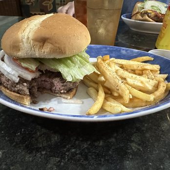 Momma Sally's Family Restaurant - Hamburger - American Near Me - Inglis, Florida Momma Sally's Family Restaurant - Hamburger - American Near Me - Inglis, Florida