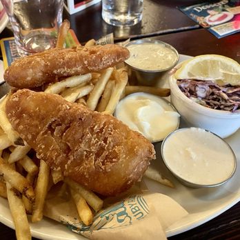 McMenamins Pub - Fish n chips - Bars Near Me - McMinnville, Oregon