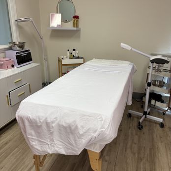 Beauty By Yuri - Treatment room . - Estheticians Near Me - Las Vegas, Nevada Beauty By Yuri - Treatment room . - Estheticians Near Me - Las Vegas, Nevada