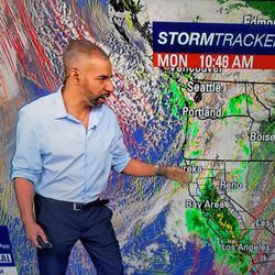 KTVU 2 News - Casual weatherman today