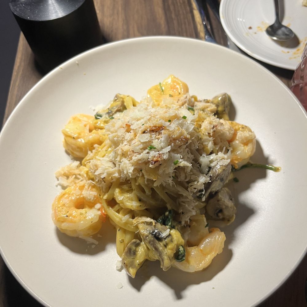 Hestia Kitchen + Bar - Crab + Prawn Linguini - Steakhouses Near Me - Richmond, British Columbia Hestia Kitchen + Bar - Crab + Prawn Linguini - Steakhouses Near Me - Richmond, British Columbia