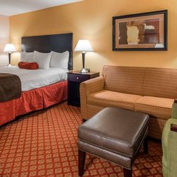Best Western Plus Parkway Hotel - King w/ Sofa Bed