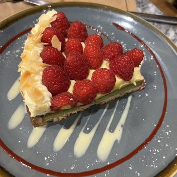 La Jacobine - Framboise tarte - Tea Rooms Near Me - Paris, 75 La Jacobine - Framboise tarte - Tea Rooms Near Me - Paris, 75
