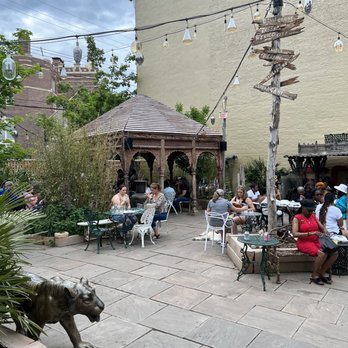 Somerset Bar - Inside - garden seating - Beer Gardens Near Me - Cincinnati, Ohio Somerset Bar - Inside - garden seating - Beer Gardens Near Me - Cincinnati, Ohio