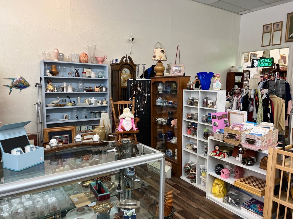 PAST TO PRESENT EMPORIUM Updated May 2024 14 Photos 281 S