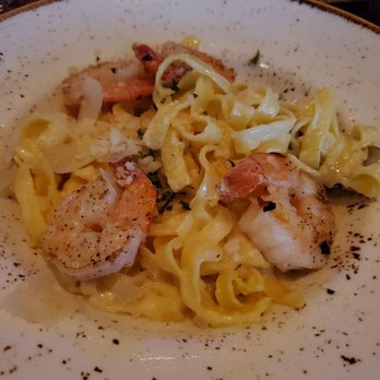Alloro D.O.C. - fettuccine alfredo with shrimp - Italian Near Me - Tucson, Arizona Alloro D.O.C. - fettuccine alfredo with shrimp - Italian Near Me - Tucson, Arizona